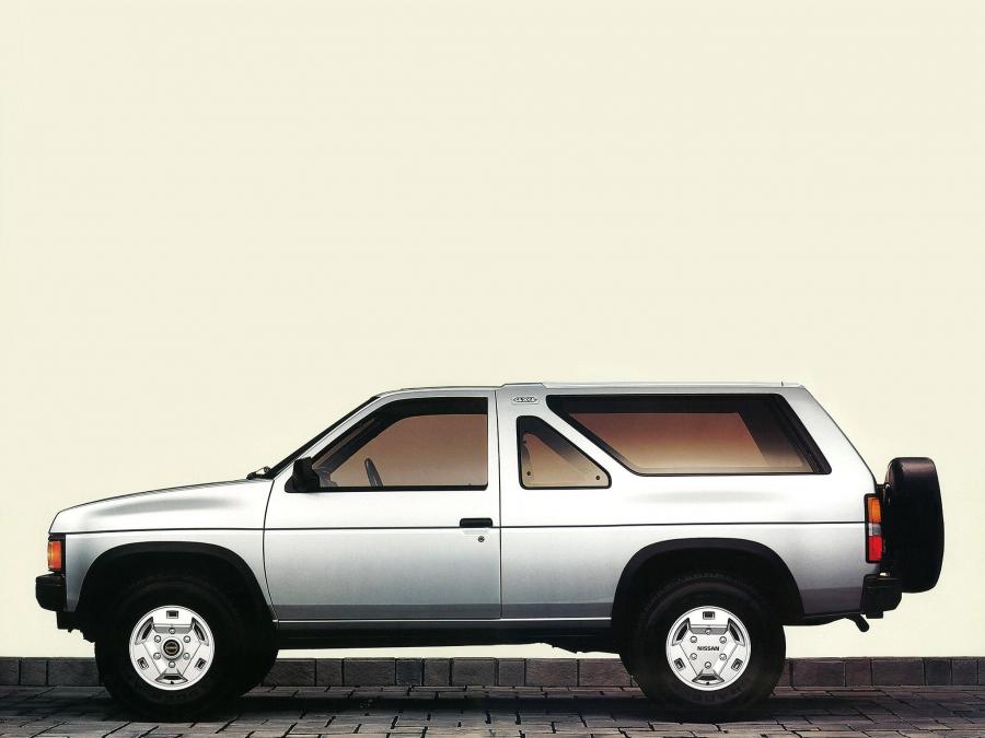  Nissan Pathfinder 2-Door 1986 года  (фото 5 из 8)